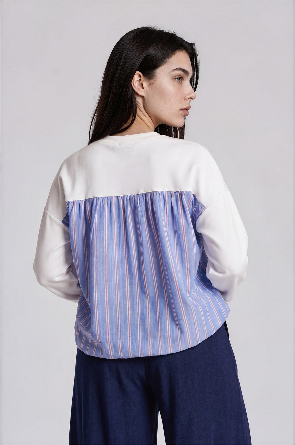 Bow Sweatshirt