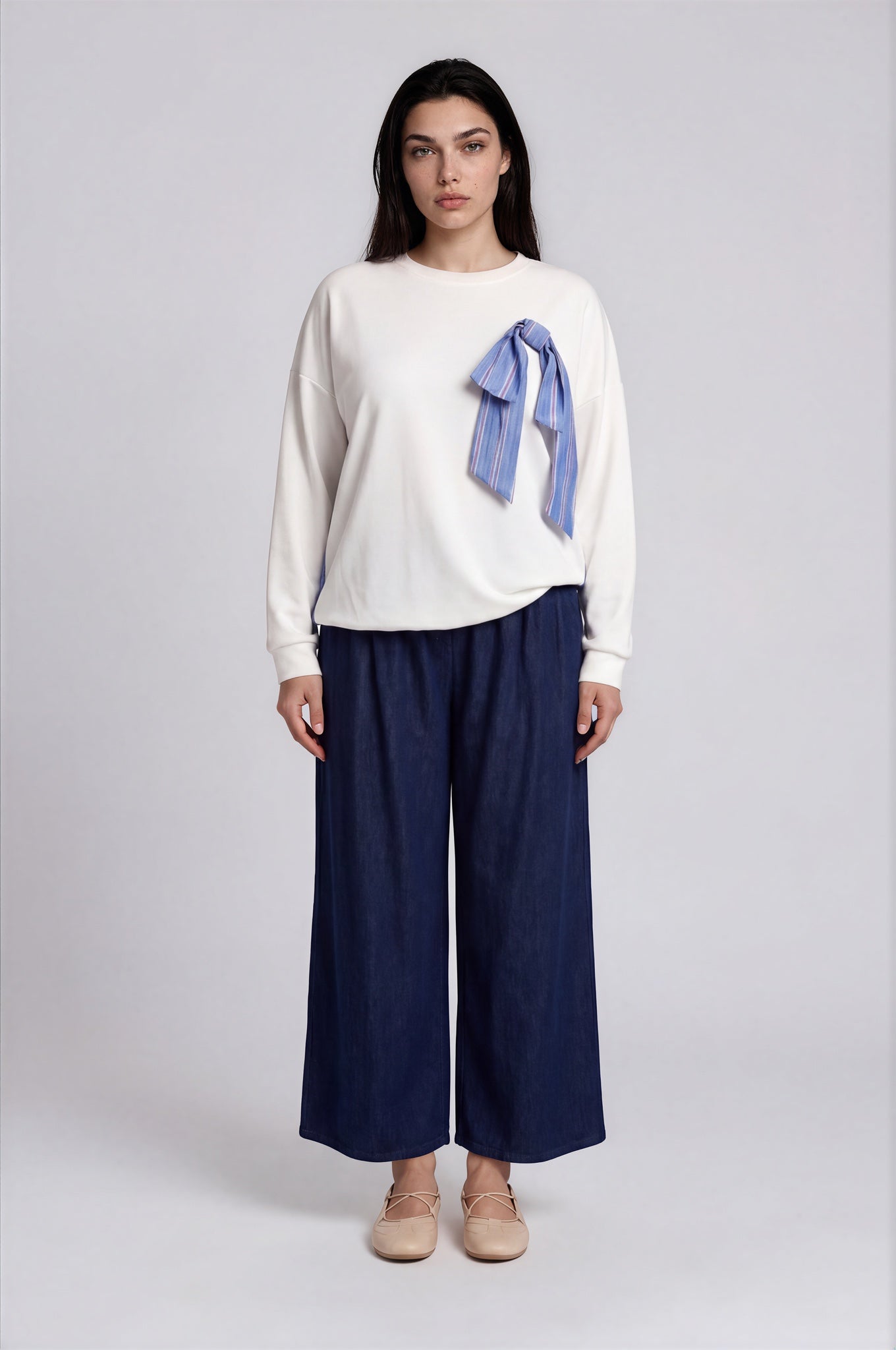 Bow Sweatshirt